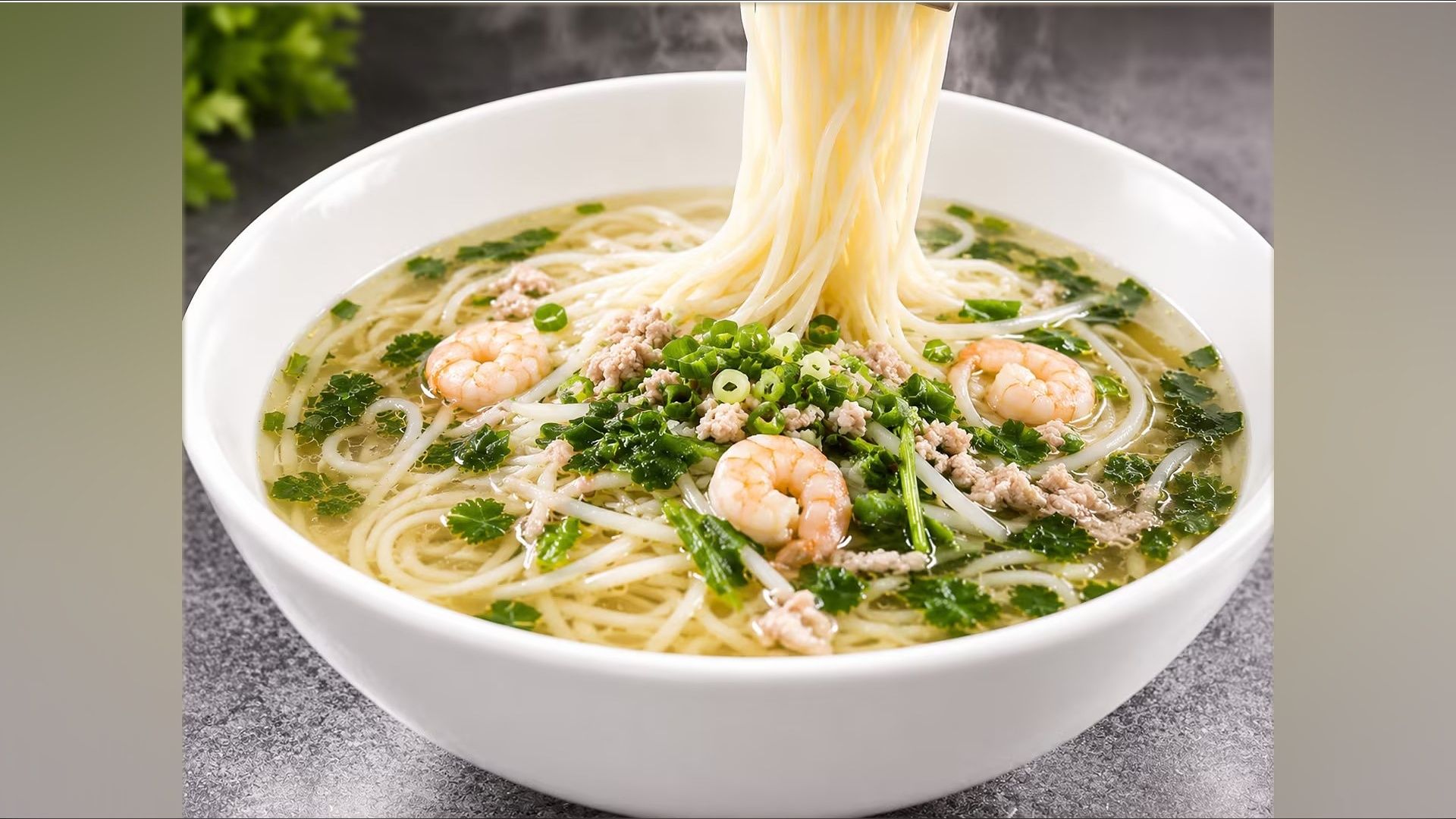 House Noodle Soup-虾肉丝菜汤面