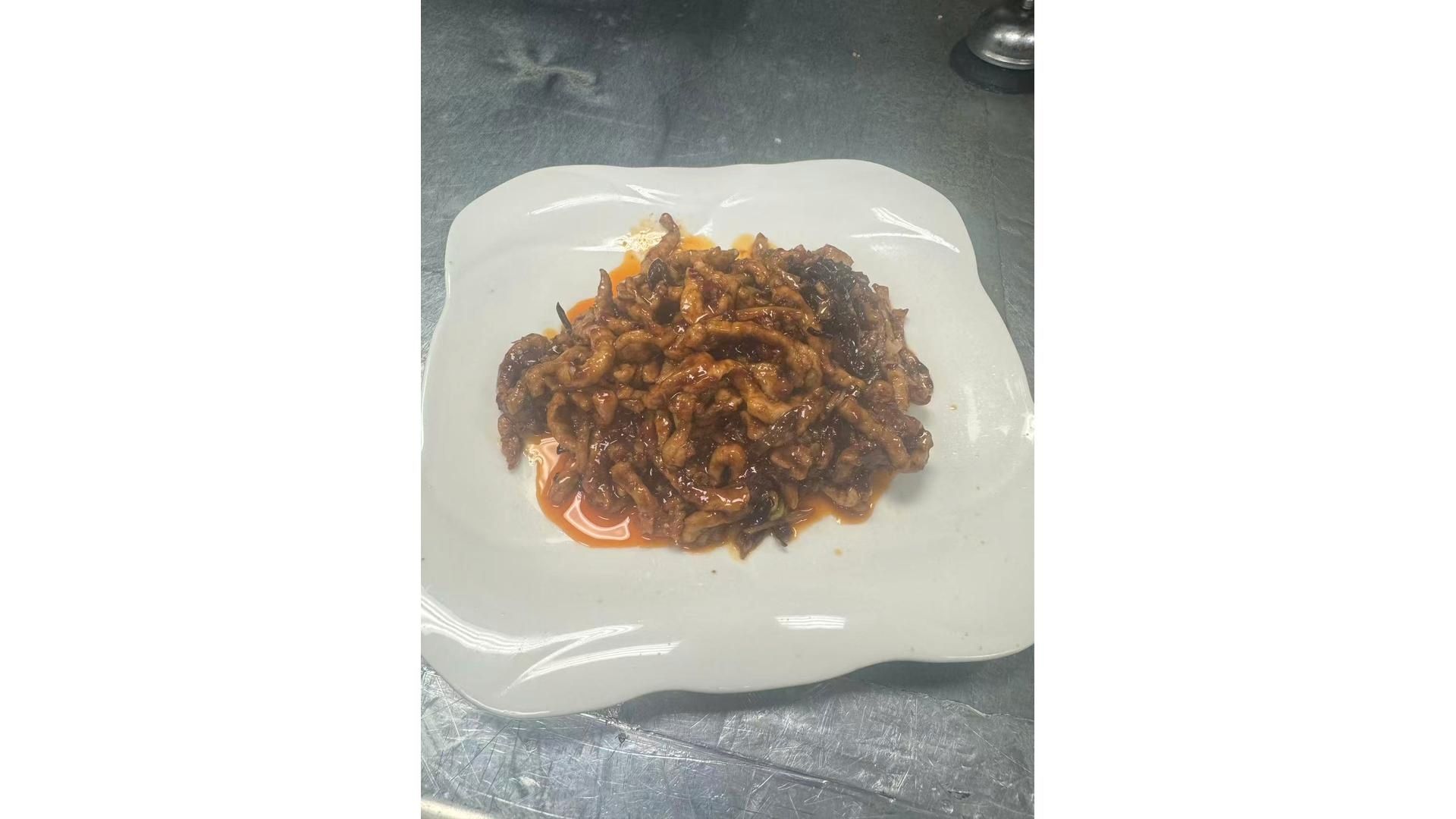 Sichuan Shredded Pork w. Garlic Sauce