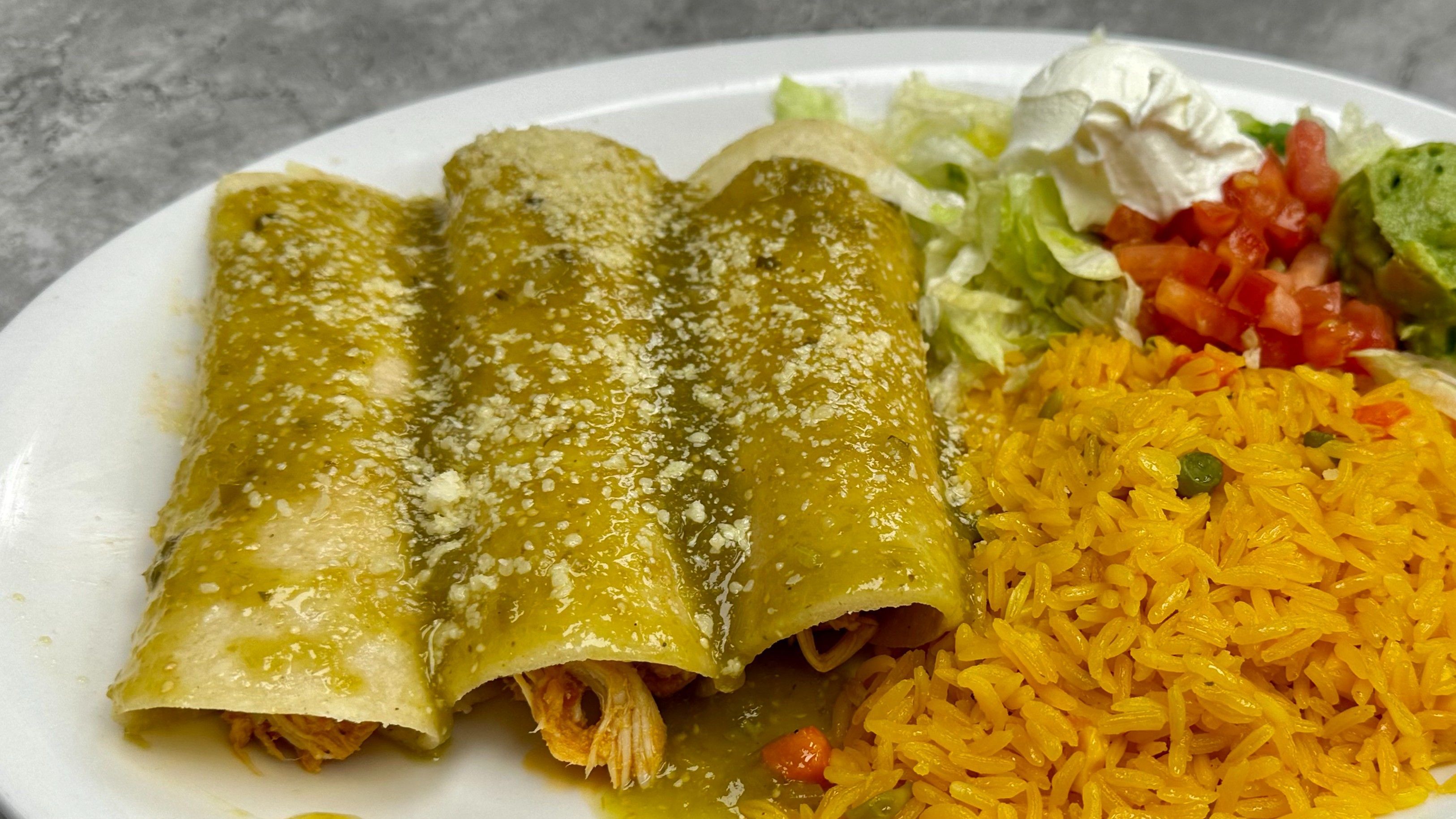 Enchiladas En Salsa Verde