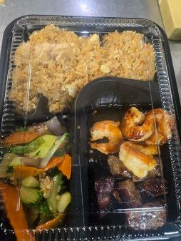 Hibachi Shrimp and Steak (L)