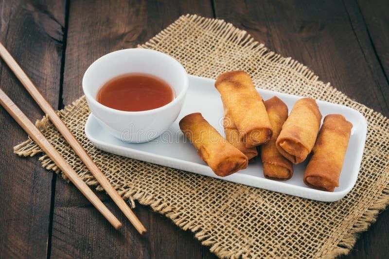 A2. Mini Spring Roll 迷你春卷