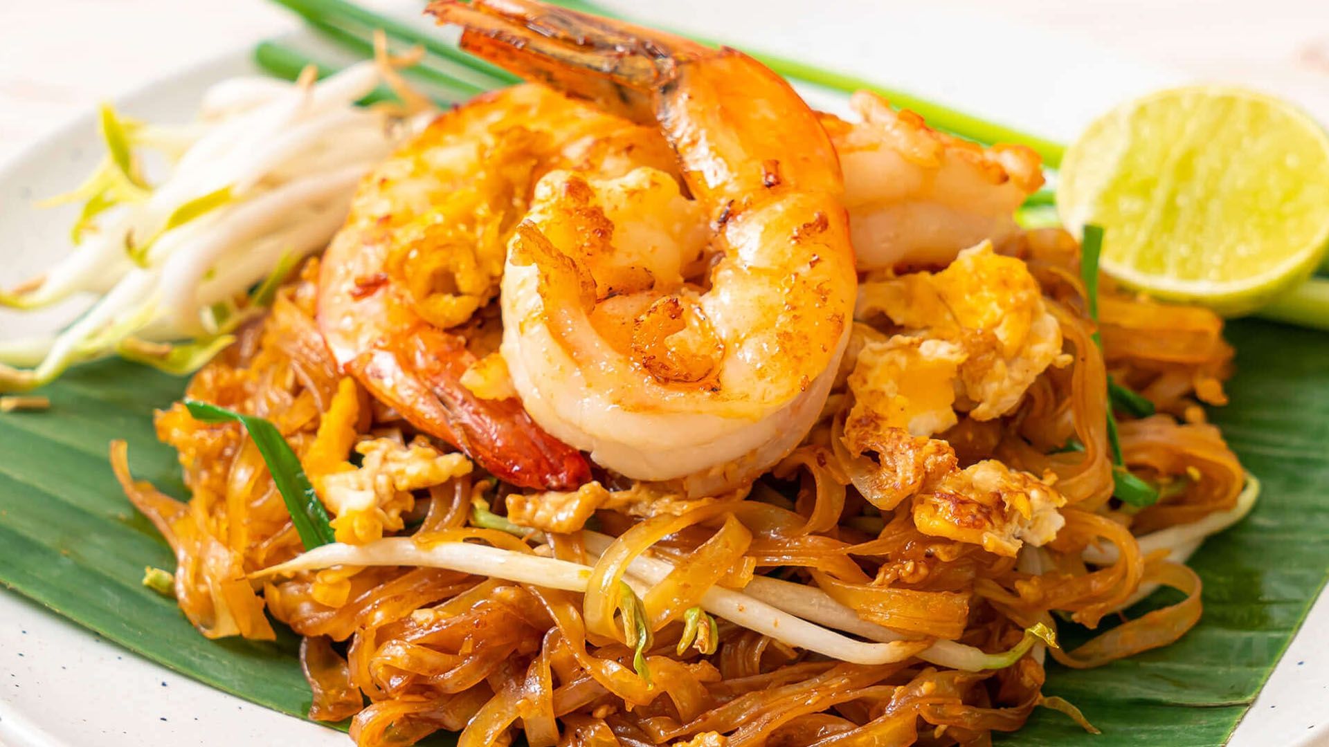 N8.Pad Thai Noodle