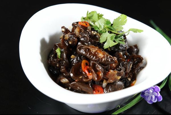 Fresh Agaric Mushroom W. Garlic Vinegar Sauce(Spicy) 爽口木耳🌶️