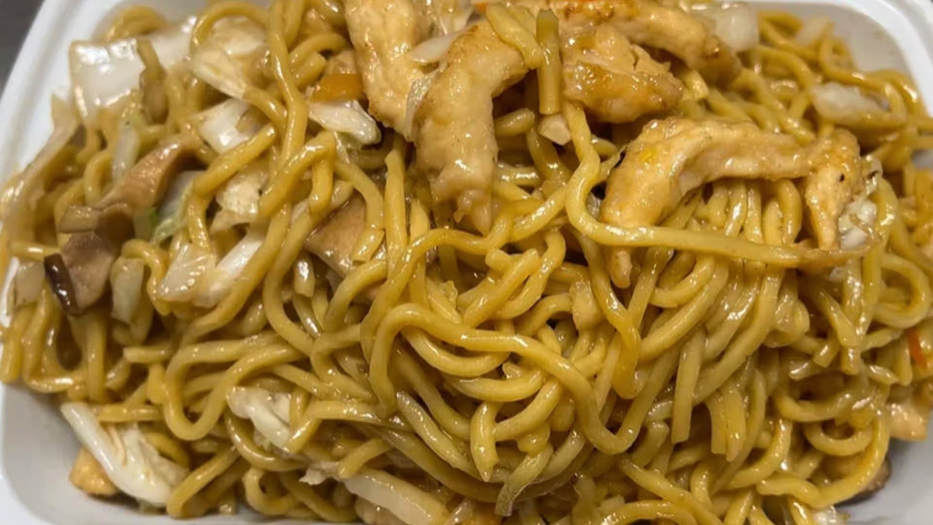 Chicken Lo Mein