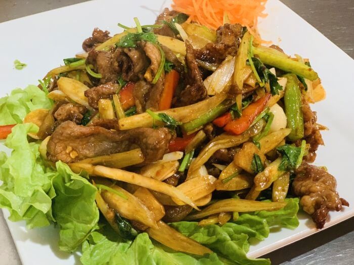 Sichuan Beef Flat Noodle