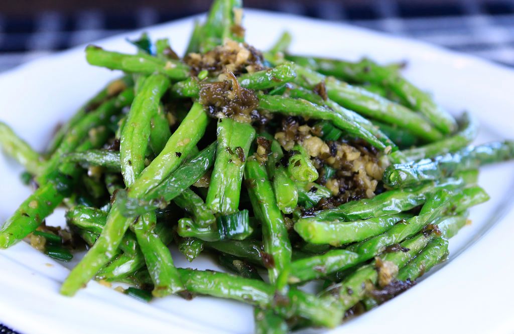 V1. Dry Fried Green Beans V1. 干煸四季豆