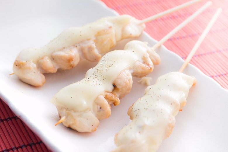 Cheese Momo (1 skewer)