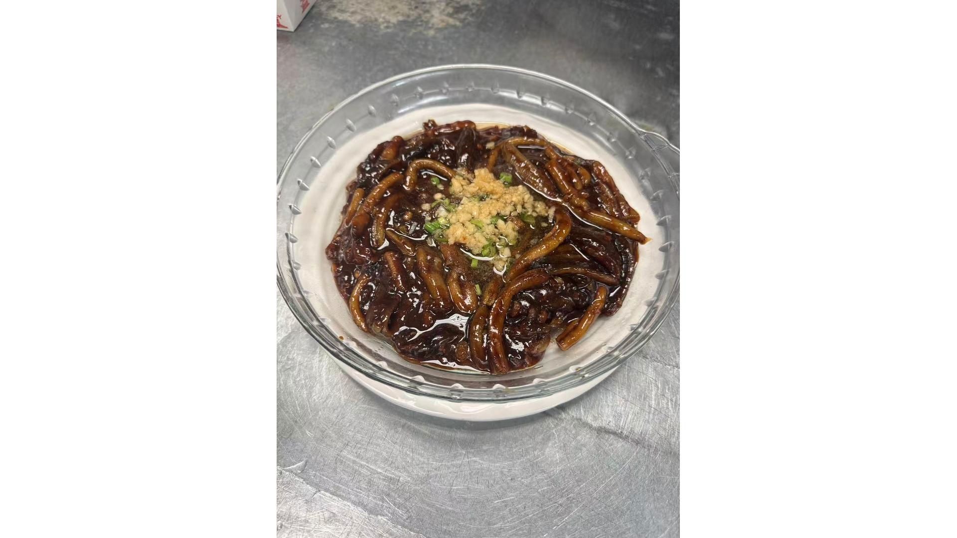 Garlic Shredded Eel -响油鳝丝