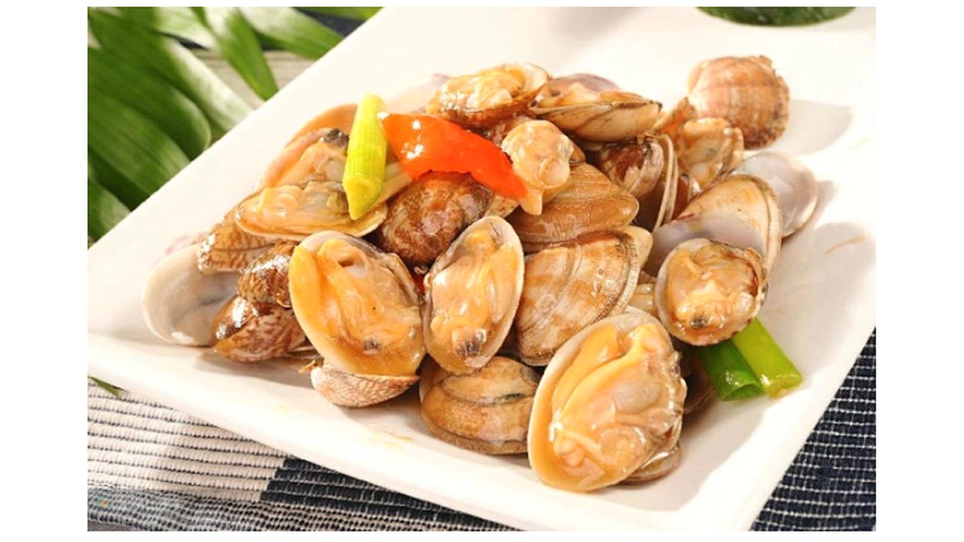 Sauteed Clams w. Scallion & Ginger