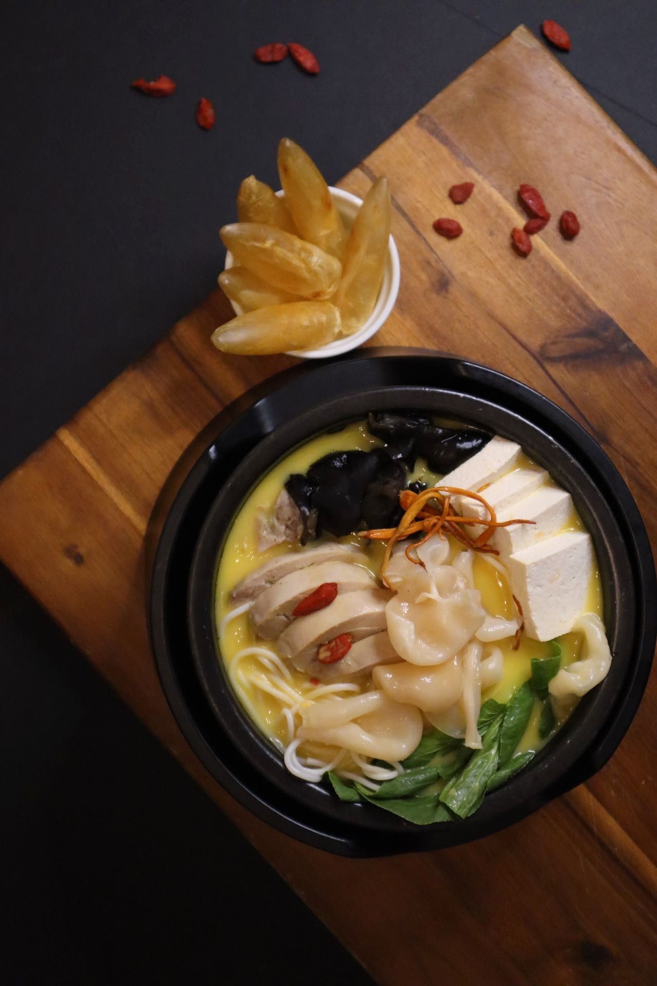 Fish Maw Soup 招牌滋补花胶系列