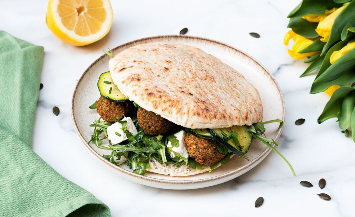 PITA FALAFEL / TAHINI