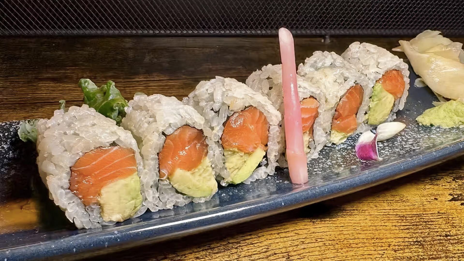 Salmon Avocado Roll