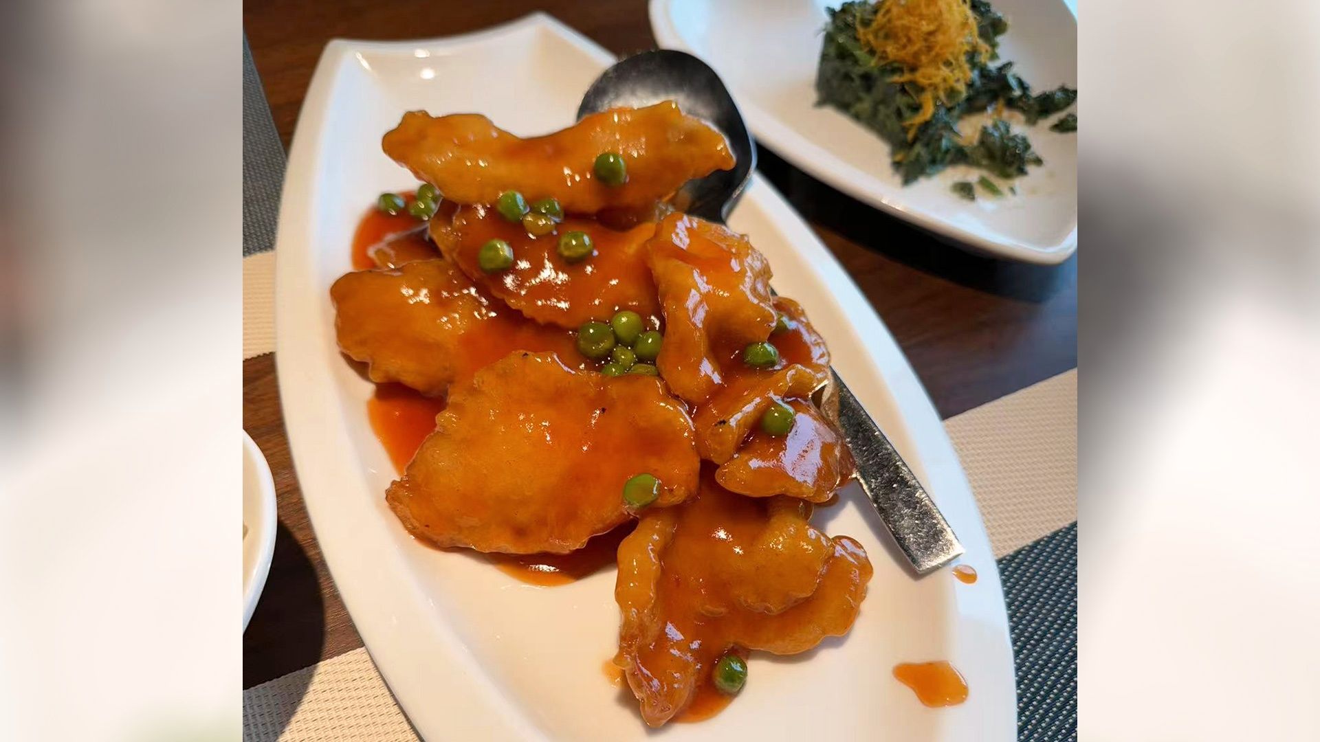 Crispy Sole Fillet w.Sweet & Sour Sauce-宫廷抓炒鱼片