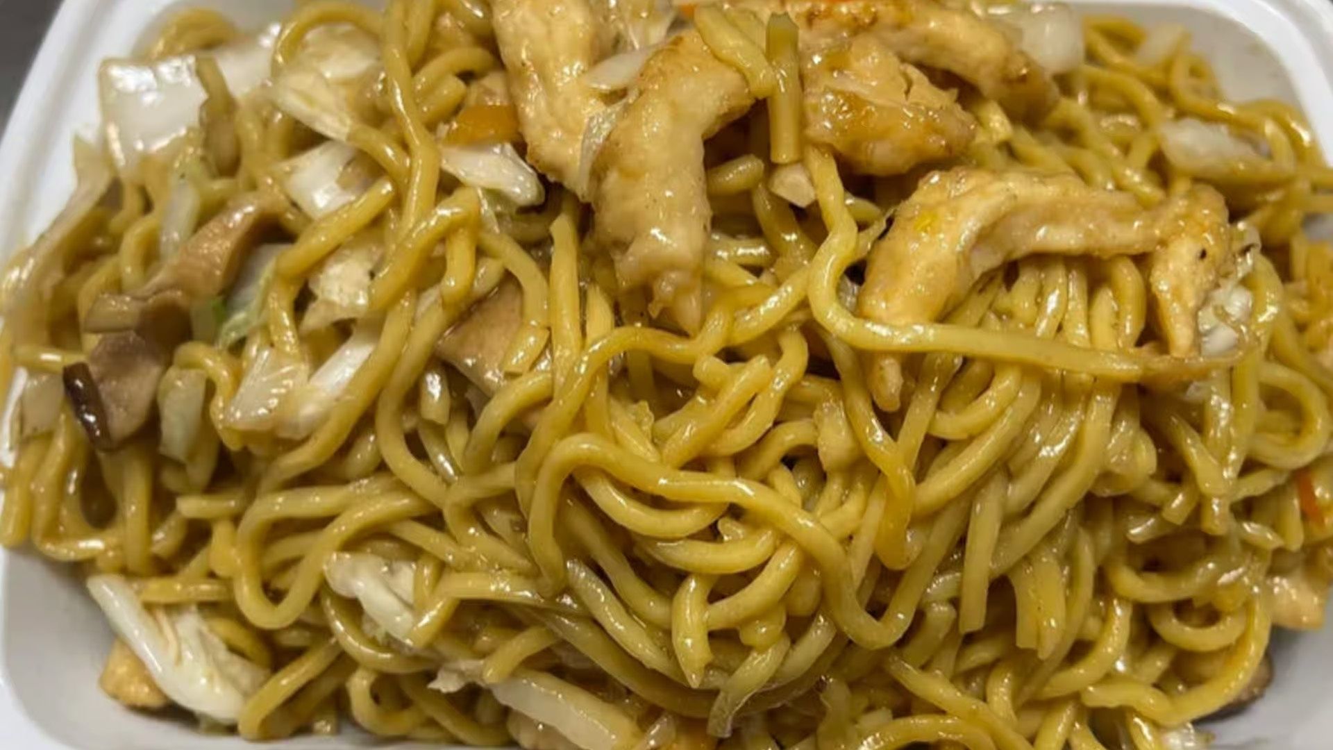 Chicken Lo Mein
