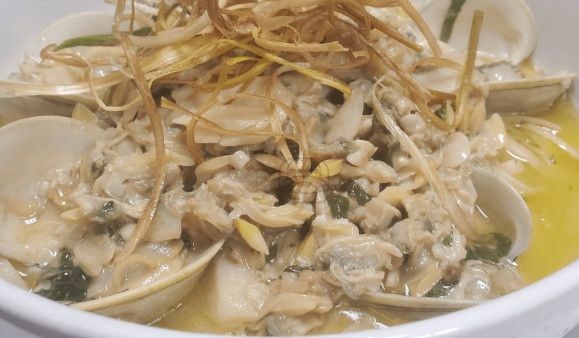 Linguine with Fresh Clam Sauce