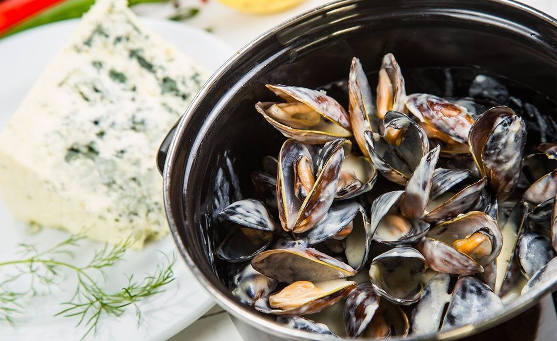 MOULES AU ROQUEFORT