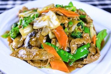 Beef W. Mixed Vegetables 素菜牛