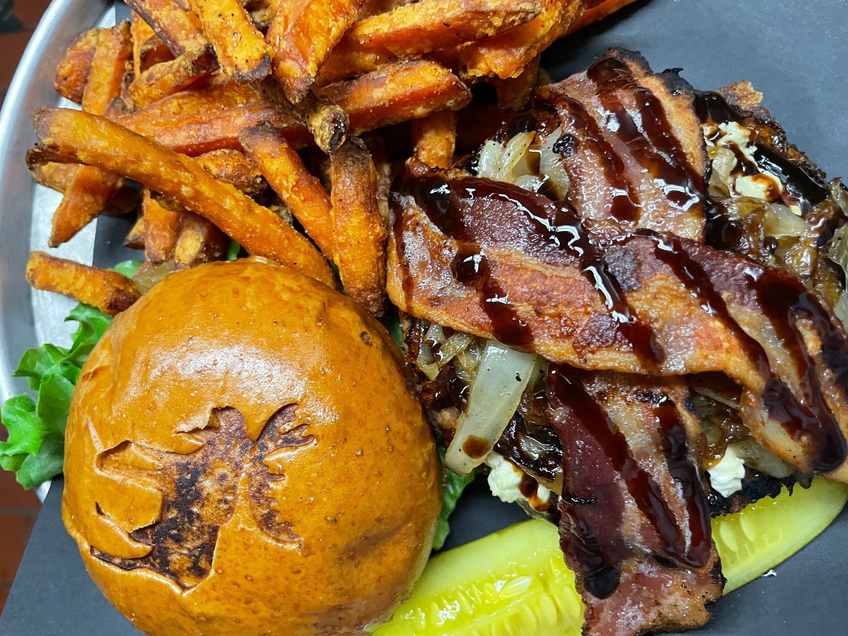 Black & Blue Burger