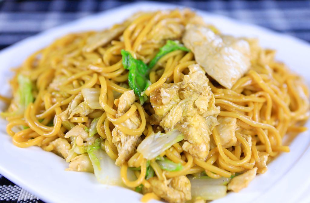 Menu @ R8. Chicken Lo Mein R8. 鸡肉捞面 - Spicy Zest