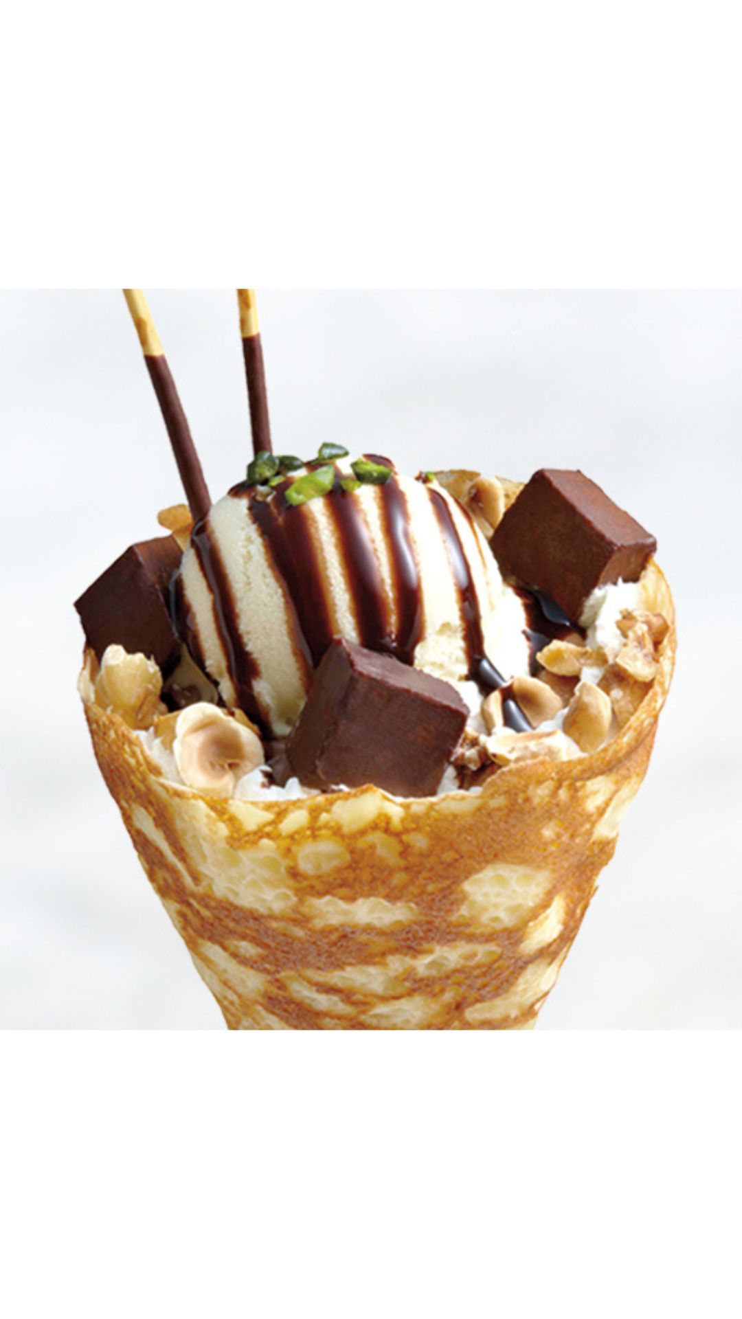 13. Chocolate Nut Party Crepe