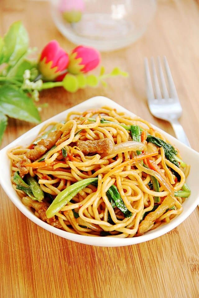 Vegetable Chow Mein 素炒面