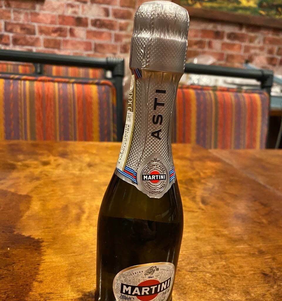 Martini bottle 200 ml(7% alc.vol)