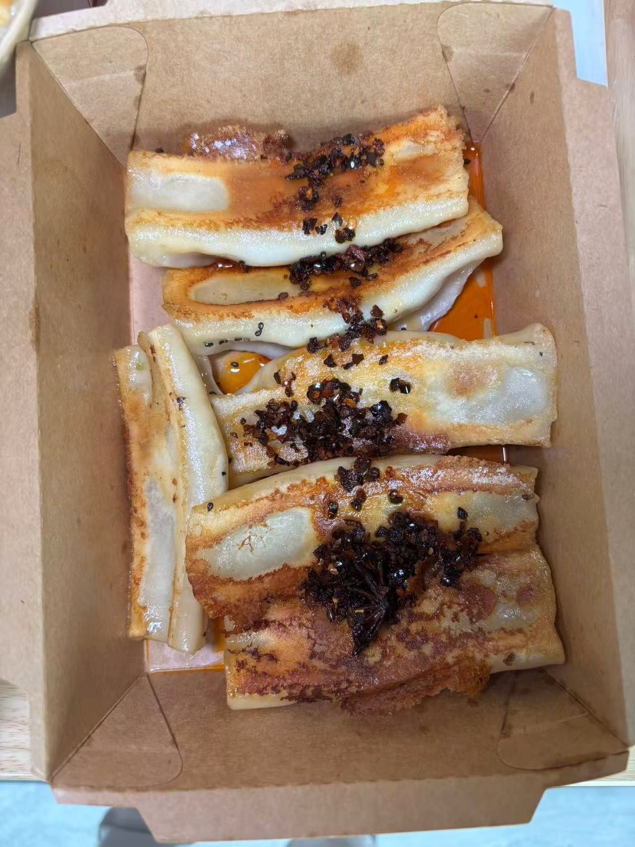 Extra Large Beef Pot Stickers (6 Pcs)