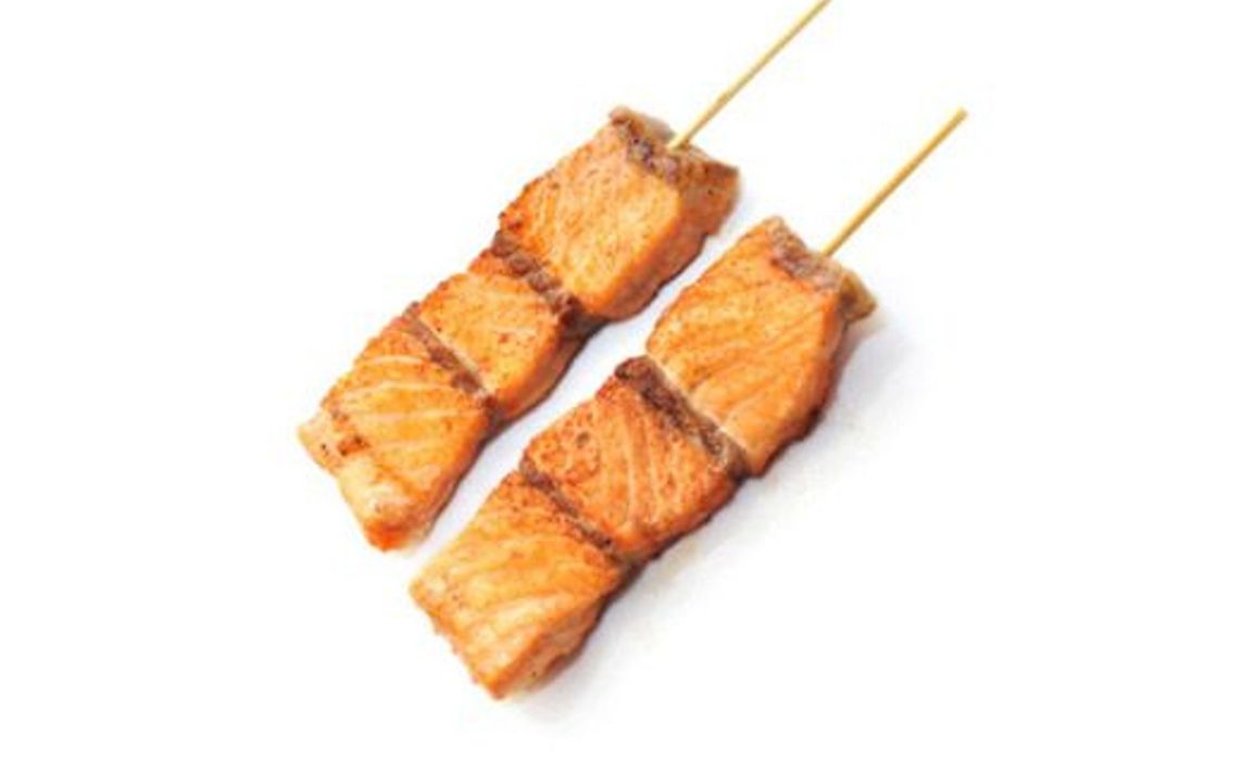 Y8. Yakitori saumon