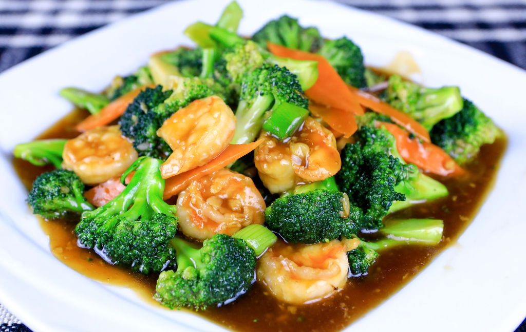 S1. Shrimp With Broccol S1. 芥兰虾