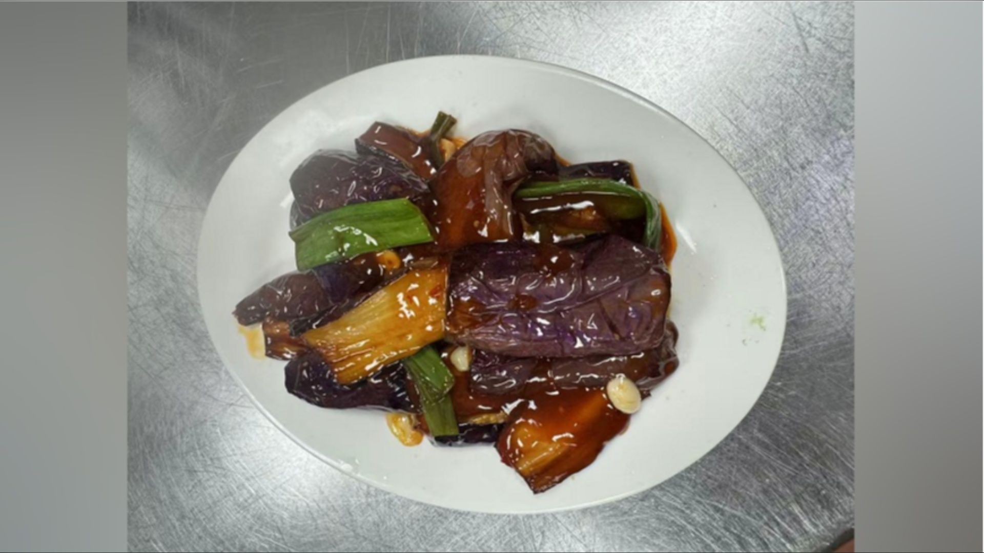 L.Eggplant W.Garlic Sauce-午.鱼香茄子