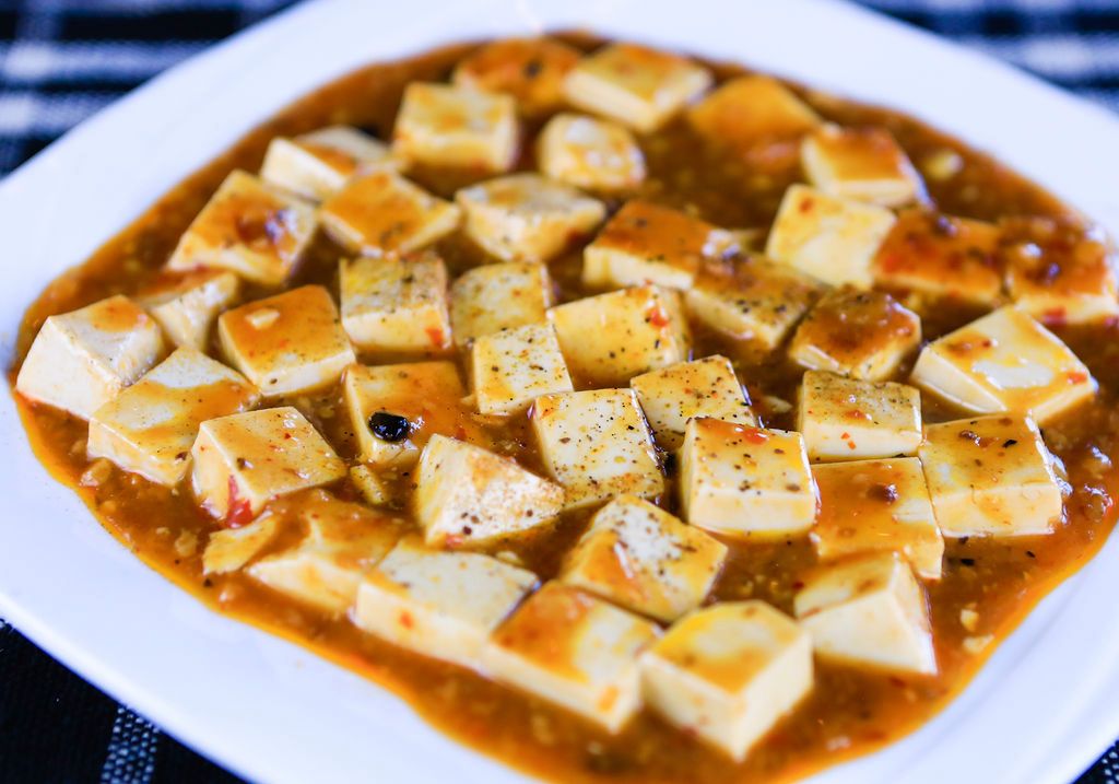 F1. Mapo Tofu With Meat F1. 麻婆豆腐
